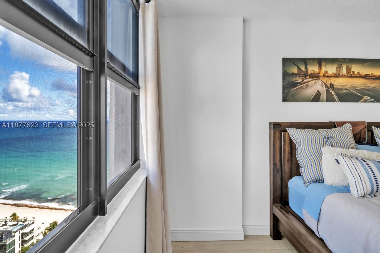 Real estate property located at 2401 Ocean Dr #2504, Broward, Britannia At Quadomain Co, Hollywood, FL