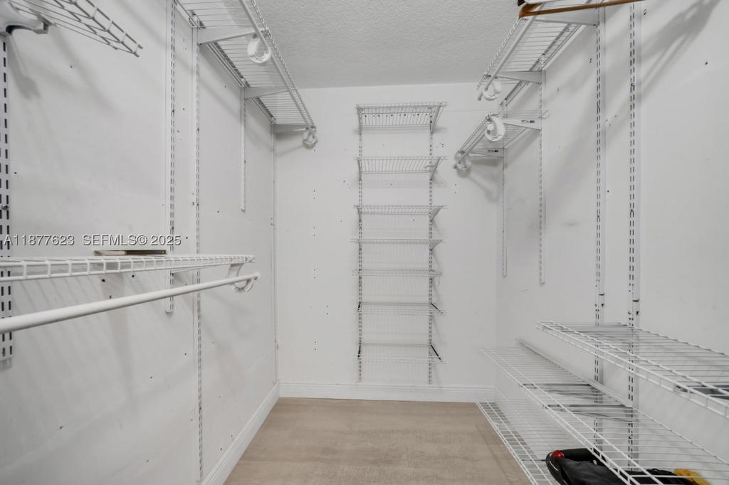Real estate property located at 2401 Ocean Dr #2504, Broward, Britannia At Quadomain Co, Hollywood, FL