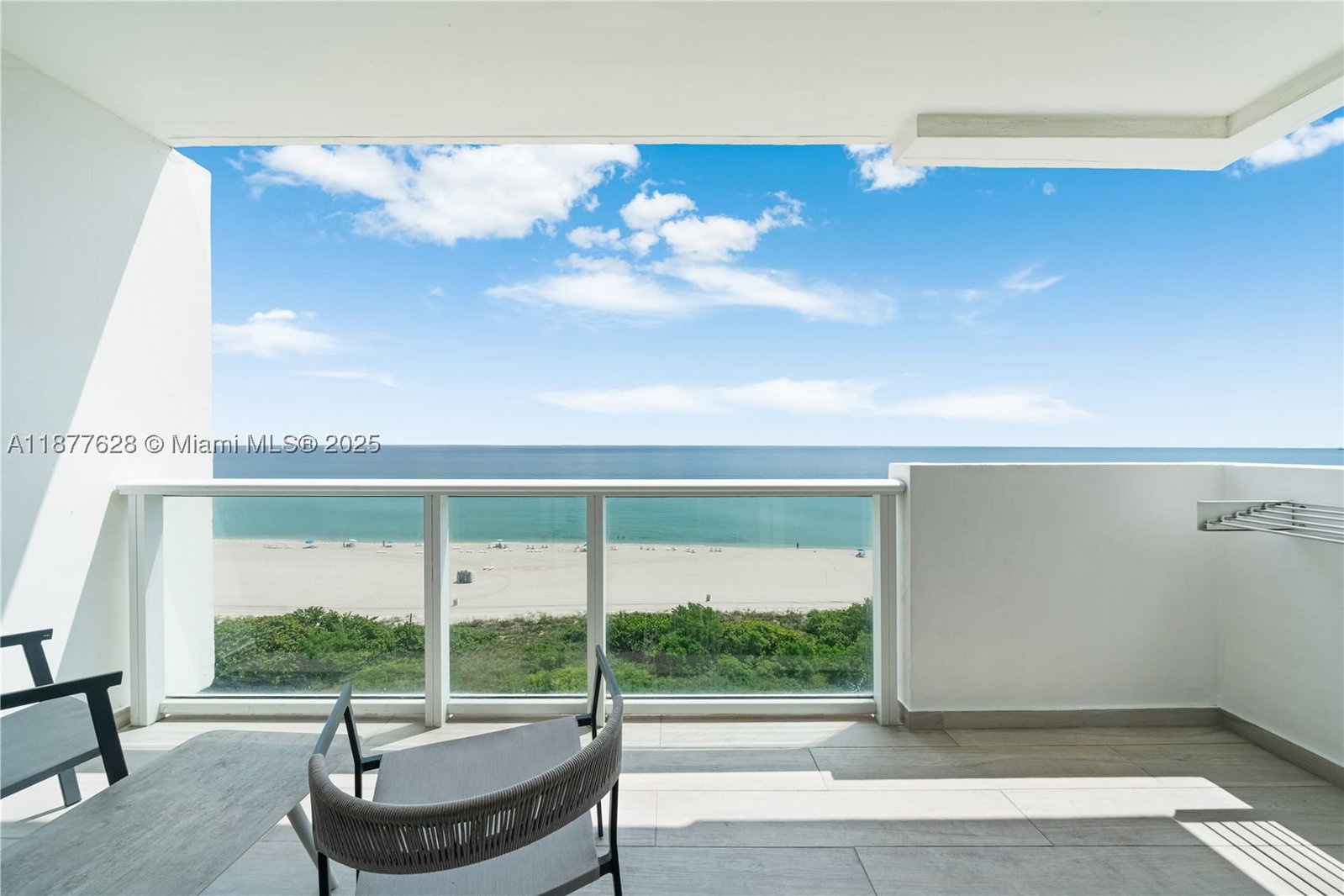 Real estate property located at 5601 Collins Ave #1011, Miami-dade, The Pavilion Condo, Miami Beach, FL