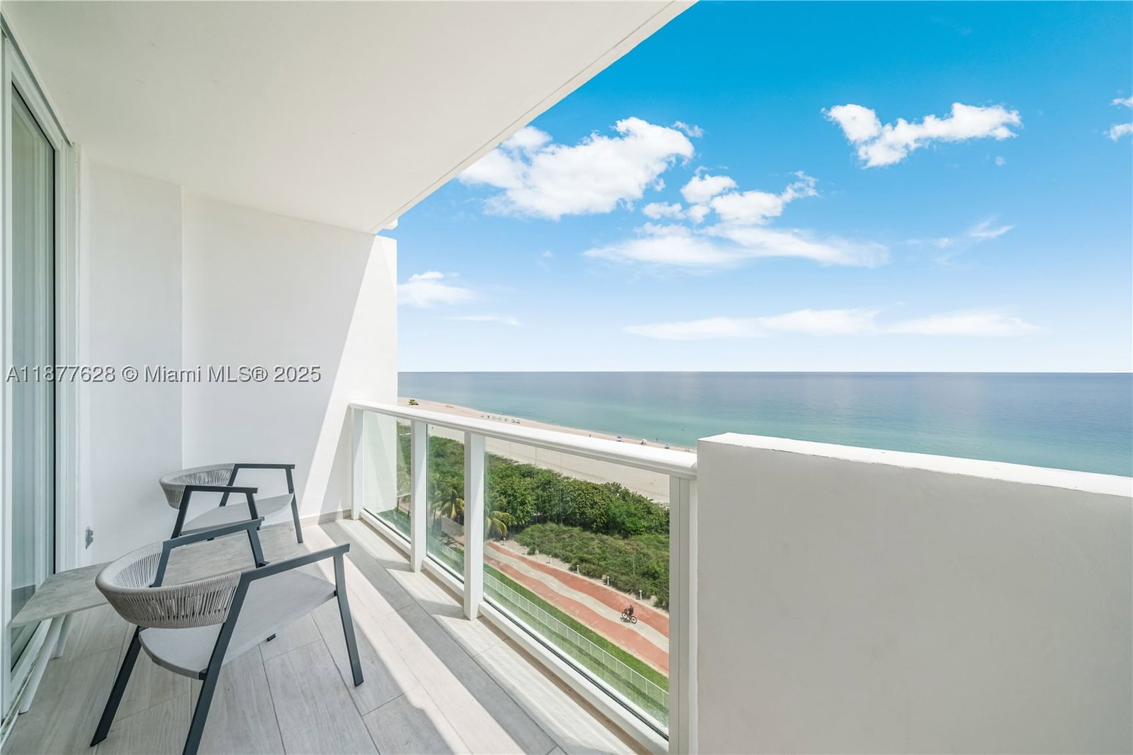 Real estate property located at 5601 Collins Ave #1011, Miami-dade, The Pavilion Condo, Miami Beach, FL