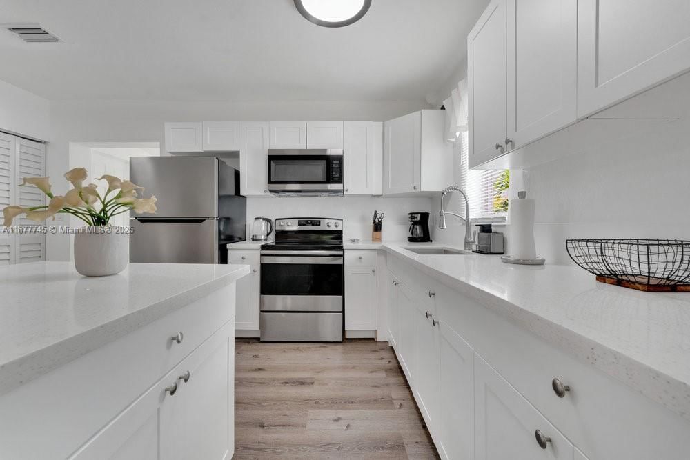 Real estate property located at 180 69TH ST, Miami-dade, Fairway, Miami, FL