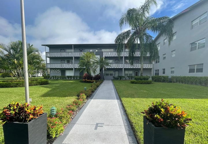 Real estate property located at 251 Suffolk F #251, Palm Beach, Suffolk At Century Villag, Boca Raton, FL
