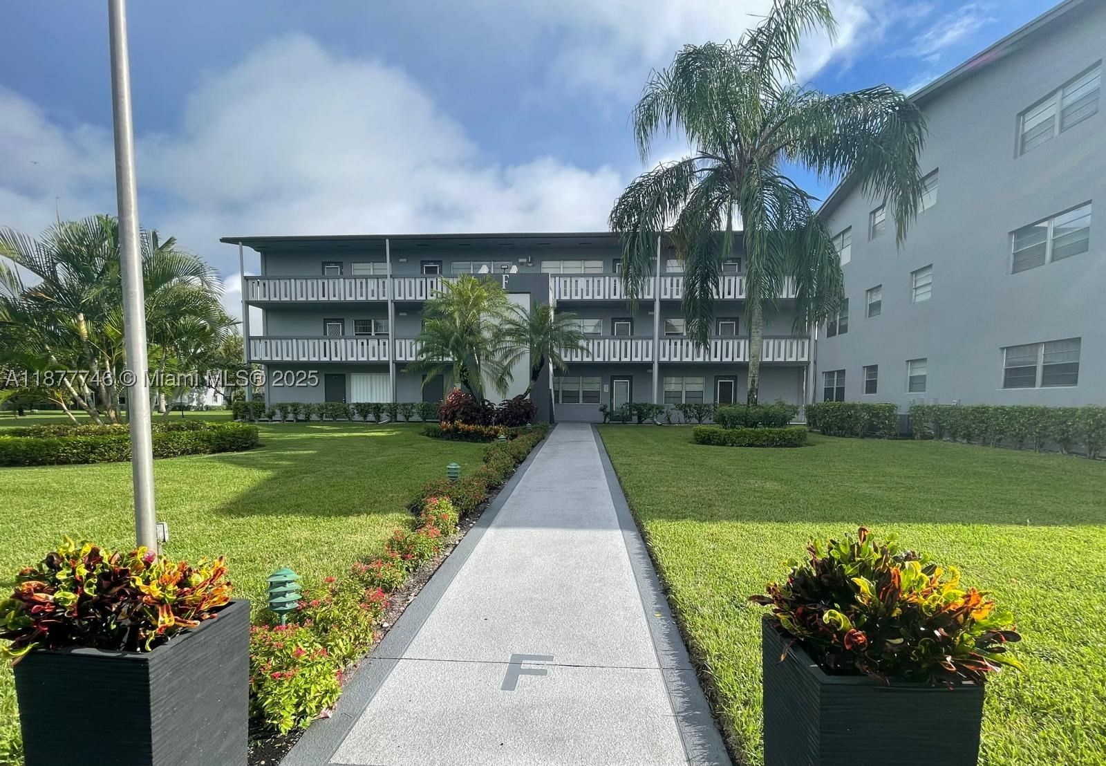 Real estate property located at 251 Suffolk F #251, Palm Beach, Suffolk At Century Villag, Boca Raton, FL