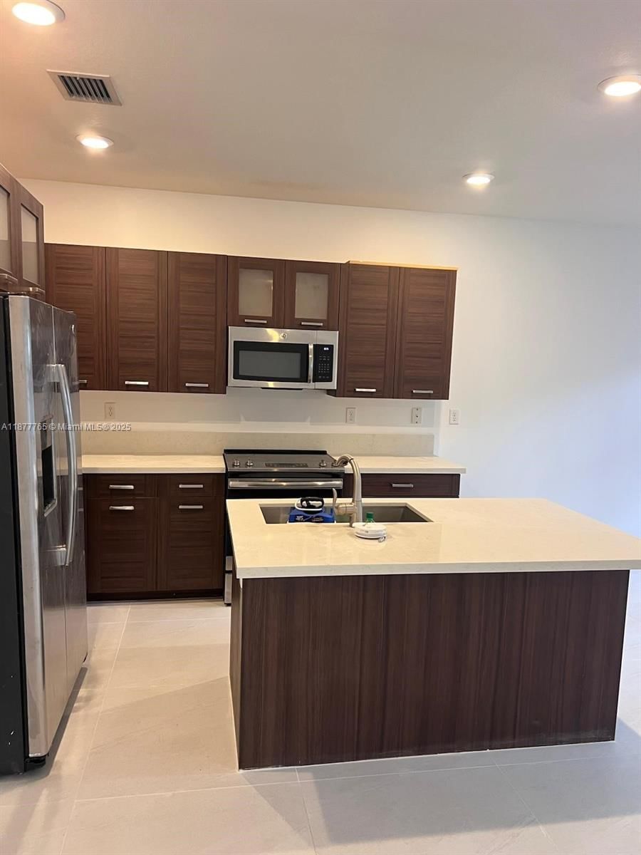 Real estate property located at 15680 91st Ct, Miami-dade, Dunnwoody Lake, Miami Lakes, FL