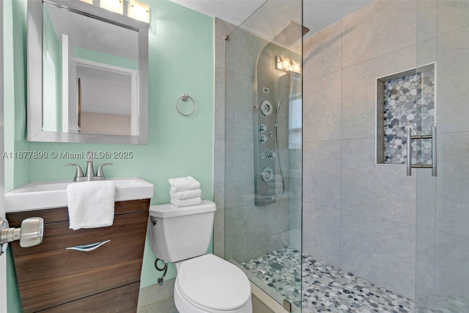 Real estate property located at 1834 34th St, Broward, Coral Woods, Oakland Park, FL