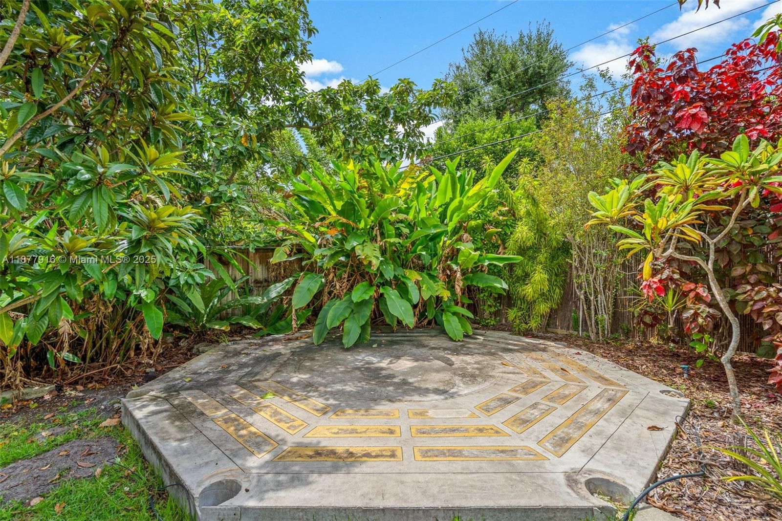 Real estate property located at 7862 67th Ave, Miami-dade, Ludlam-groves, South Miami, FL