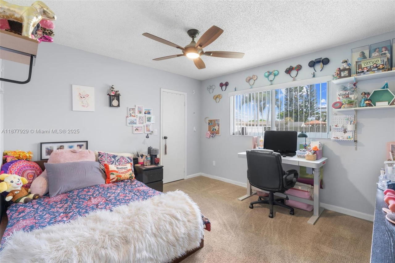Real estate property located at 721 98th Ave, Broward, Pasadena Lakes South, Pembroke Pines, FL