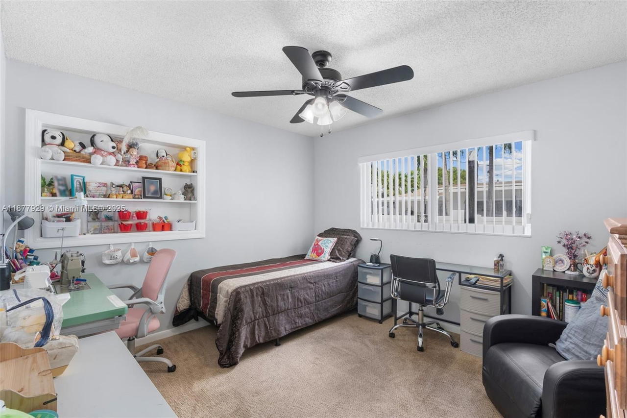 Real estate property located at 721 98th Ave, Broward, Pasadena Lakes South, Pembroke Pines, FL