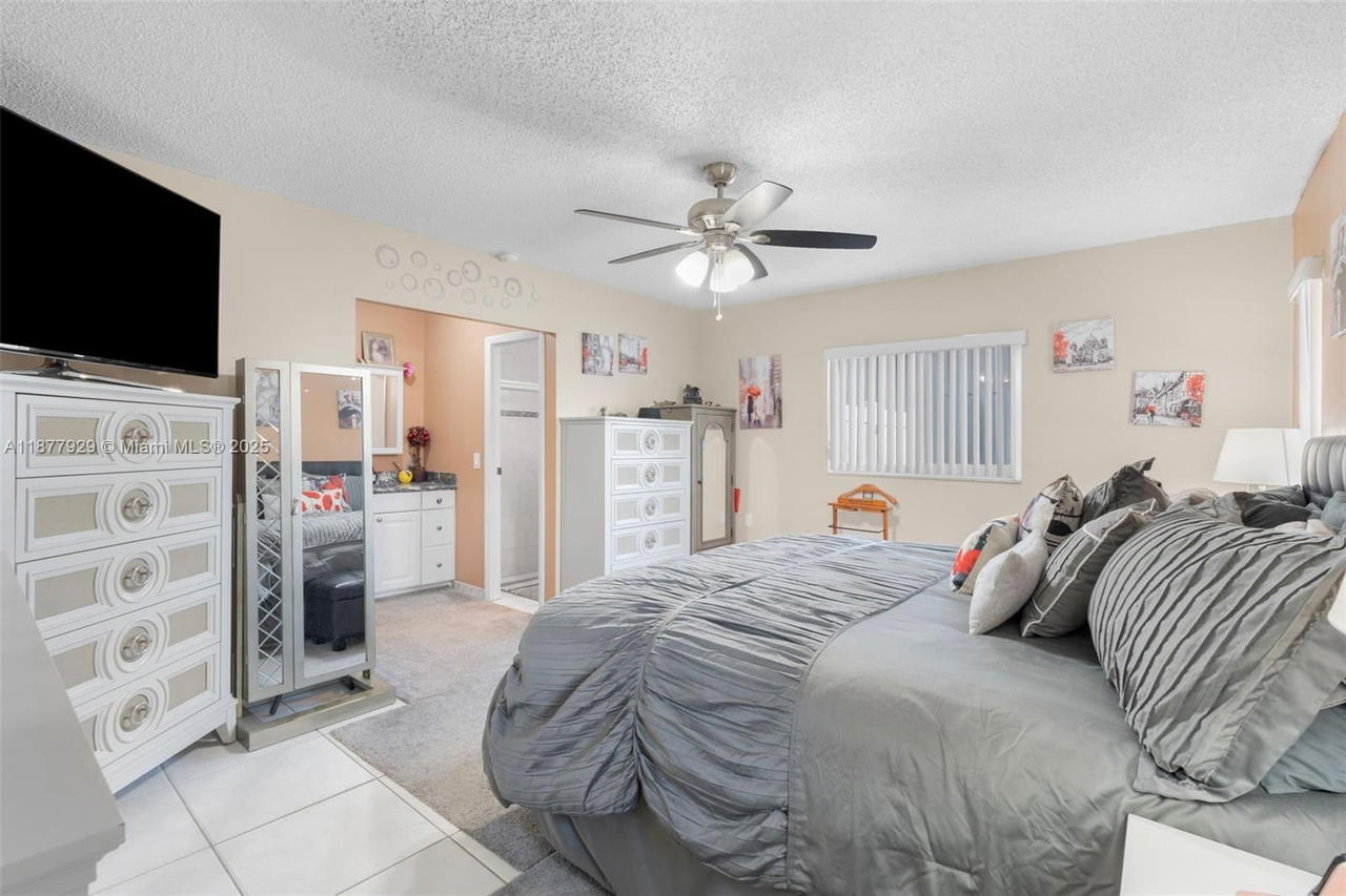 Real estate property located at 721 98th Ave, Broward, Pasadena Lakes South, Pembroke Pines, FL