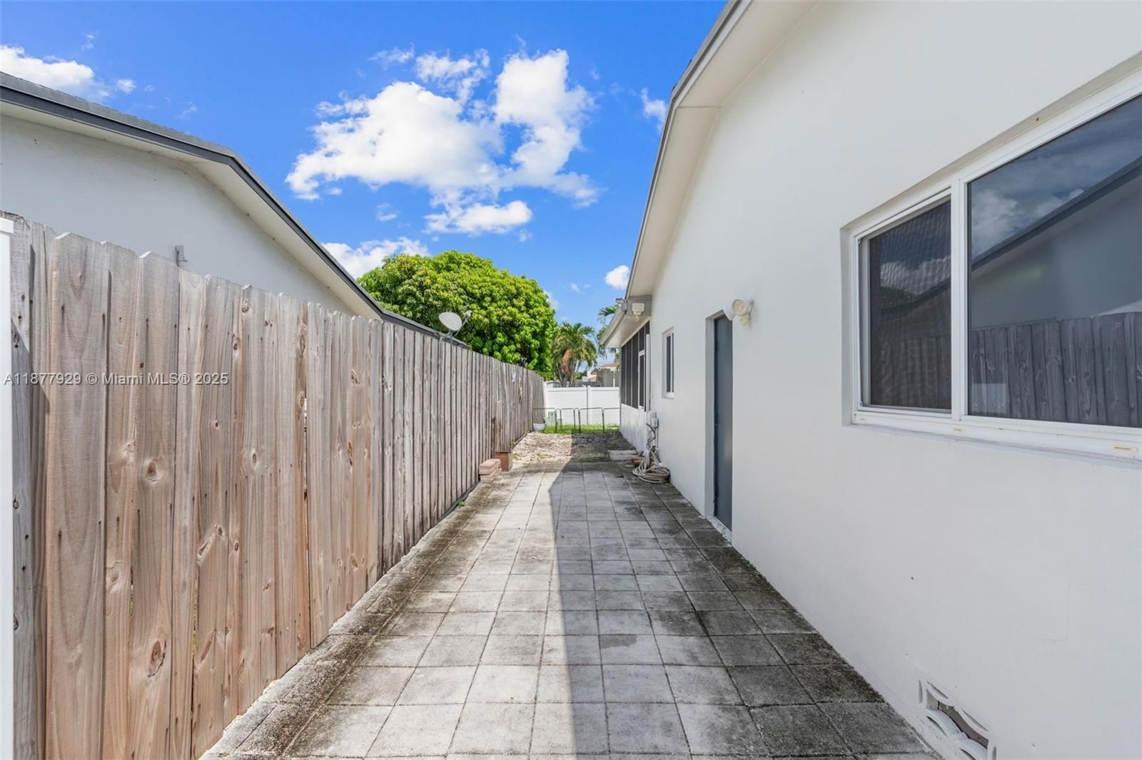 Real estate property located at 721 98th Ave, Broward, Pasadena Lakes South, Pembroke Pines, FL