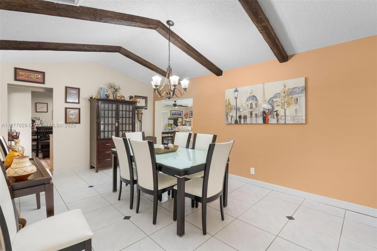 Real estate property located at 721 98th Ave, Broward, Pasadena Lakes South, Pembroke Pines, FL