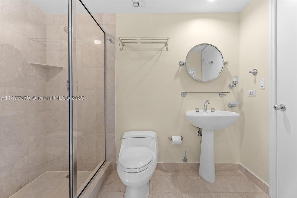 Real estate property located at 848 Brickell Key Dr #2502, Miami-dade, Three Tequesta Point Cond, Miami, FL