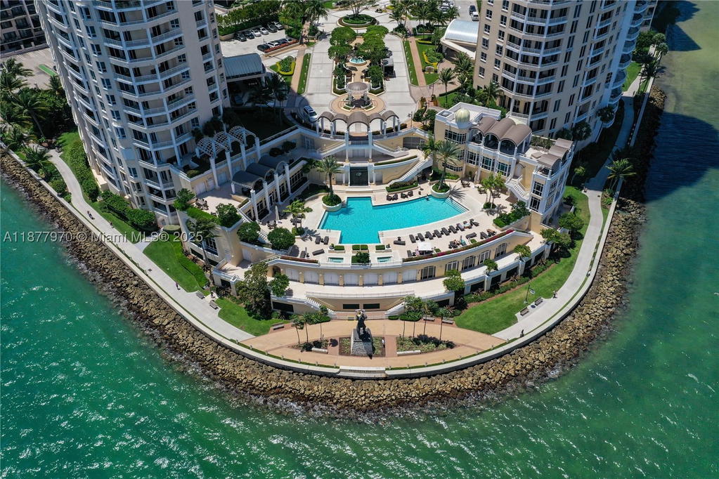 Real estate property located at 848 Brickell Key Dr #2502, Miami-dade, Three Tequesta Point Cond, Miami, FL