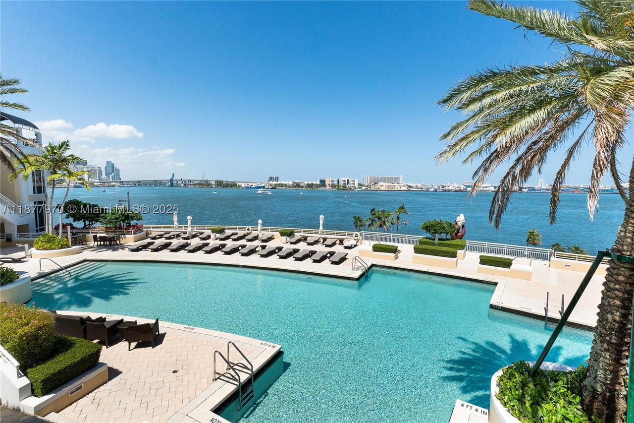 Real estate property located at 848 Brickell Key Dr #2502, Miami-dade, Three Tequesta Point Cond, Miami, FL
