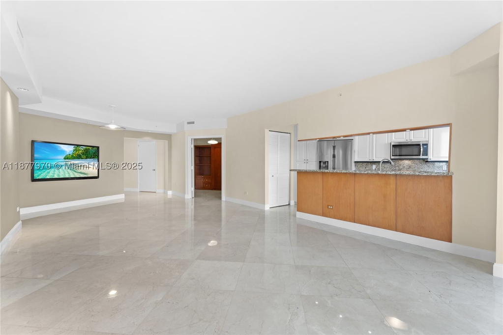 Real estate property located at 848 Brickell Key Dr #2502, Miami-dade, Three Tequesta Point Cond, Miami, FL