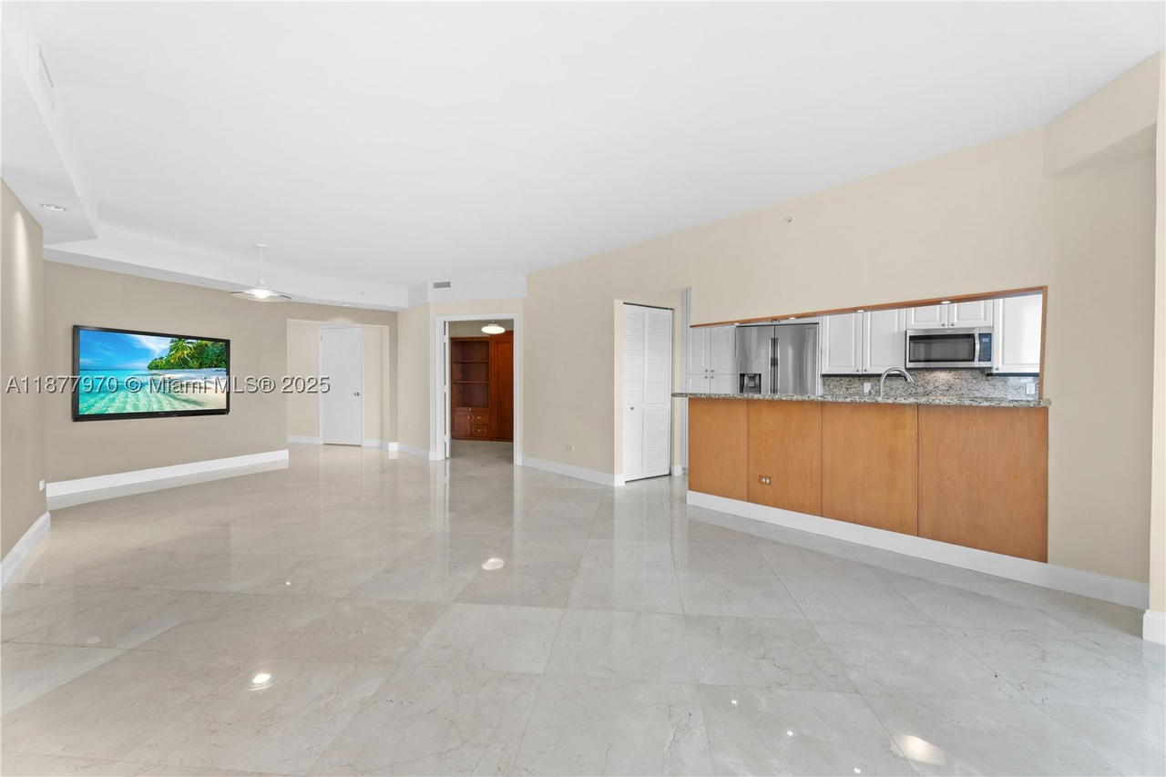 Real estate property located at 848 Brickell Key Dr #2502, Miami-dade, Three Tequesta Point Cond, Miami, FL