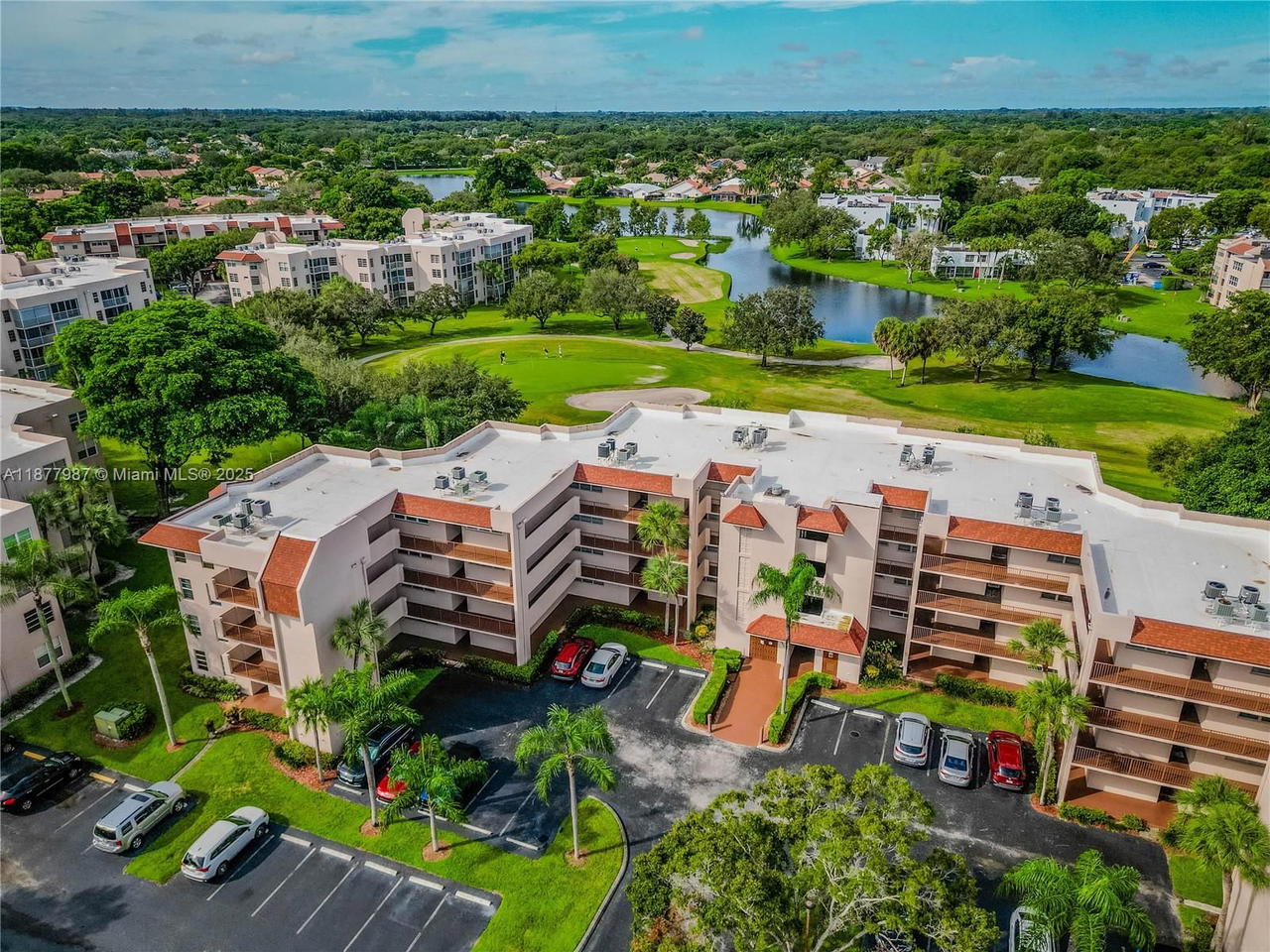 Real estate property located at 1911 Sabal Palm Dr #105, Broward, Condo 3 Of Sabal Palm Con, Davie, FL