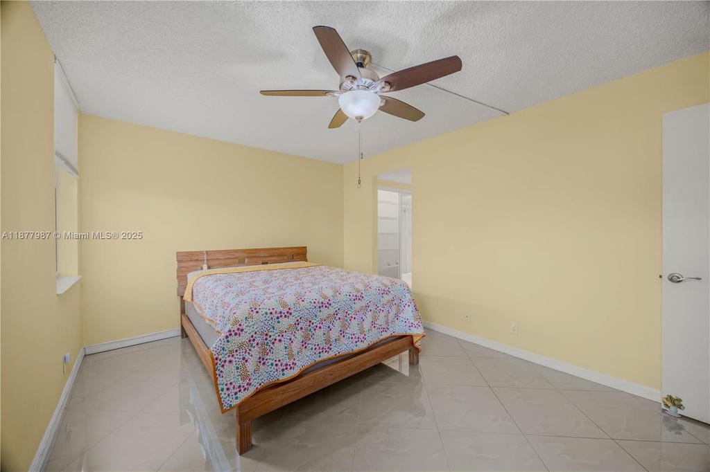 Real estate property located at 1911 Sabal Palm Dr #105, Broward, Condo 3 Of Sabal Palm Con, Davie, FL