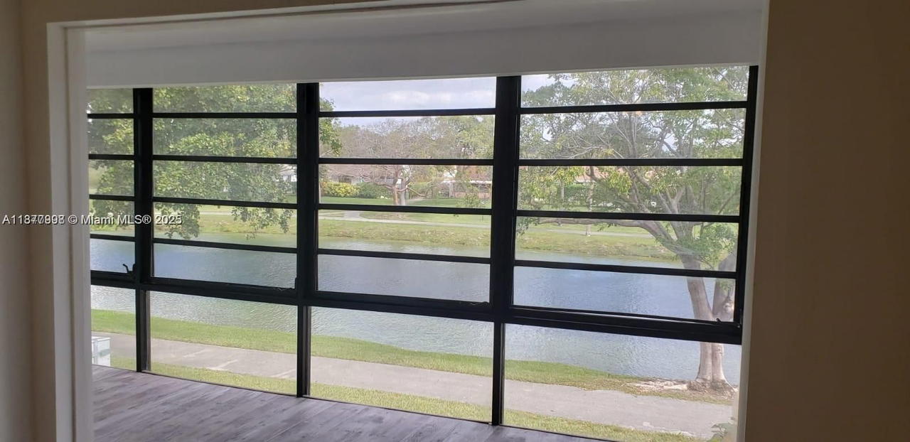 Real estate property located at 9709 Hammocks Blvd #202, Miami-dade, Lakeview At Hammocks Cond, Miami, FL