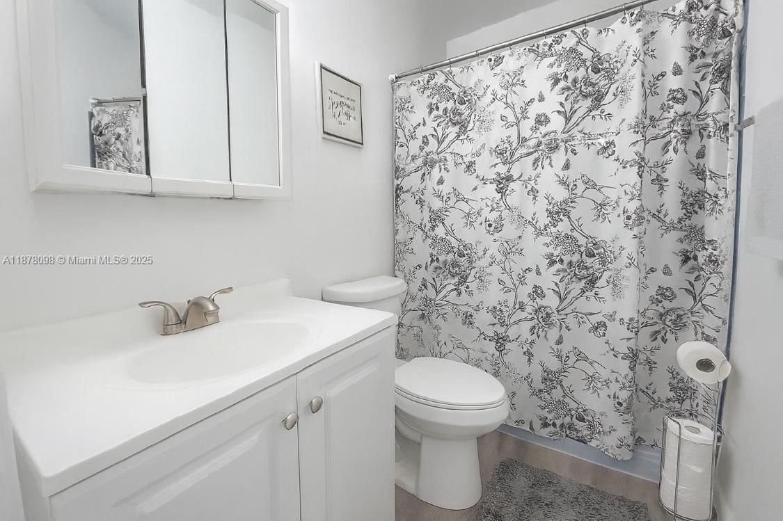 Real estate property located at 11301 200th St #306-A, Miami-dade, Caribbean Gardens Condo, Miami, FL
