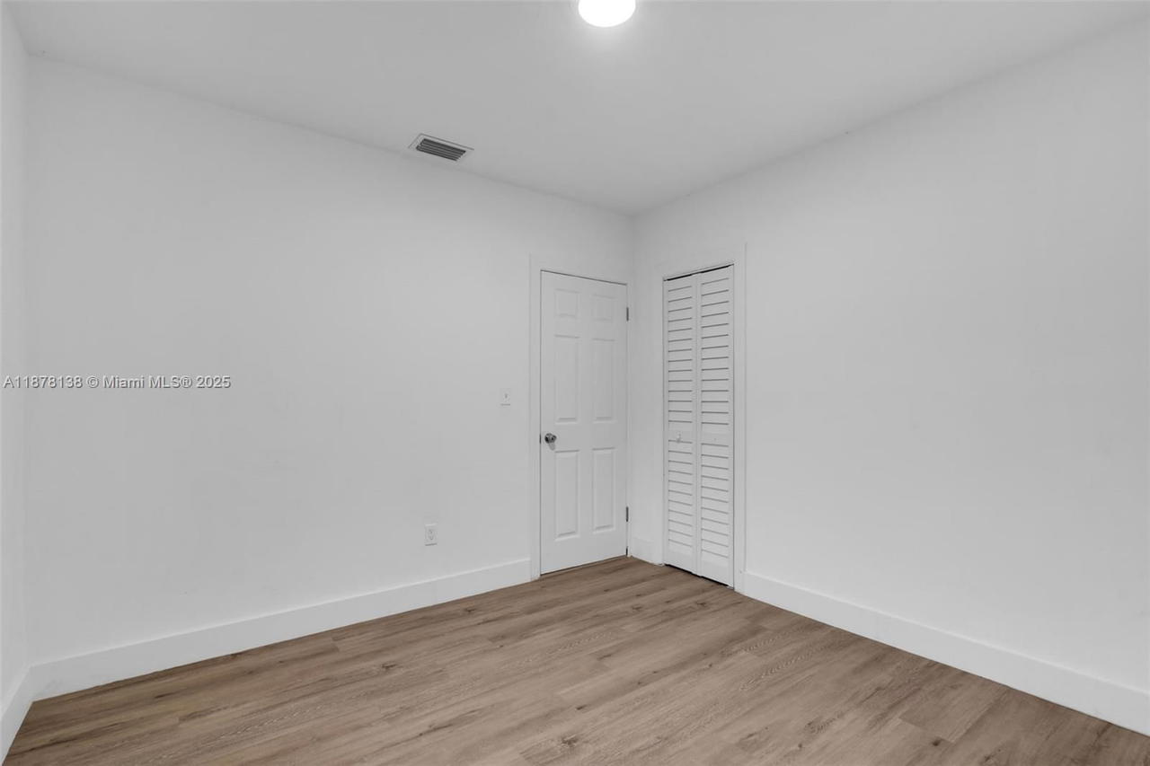 Real estate property located at 510 155th Ter, Miami-dade, Breezeswept Heights 1st A, Miami, FL