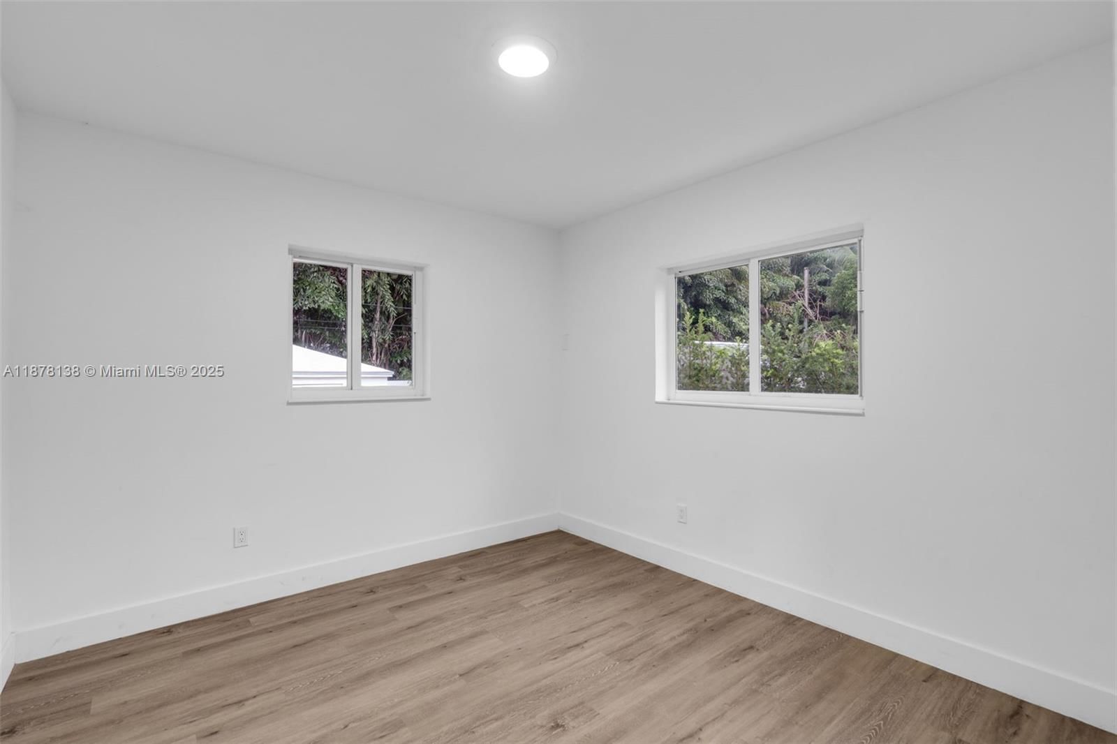 Real estate property located at 510 155th Ter, Miami-dade, Breezeswept Heights 1st A, Miami, FL