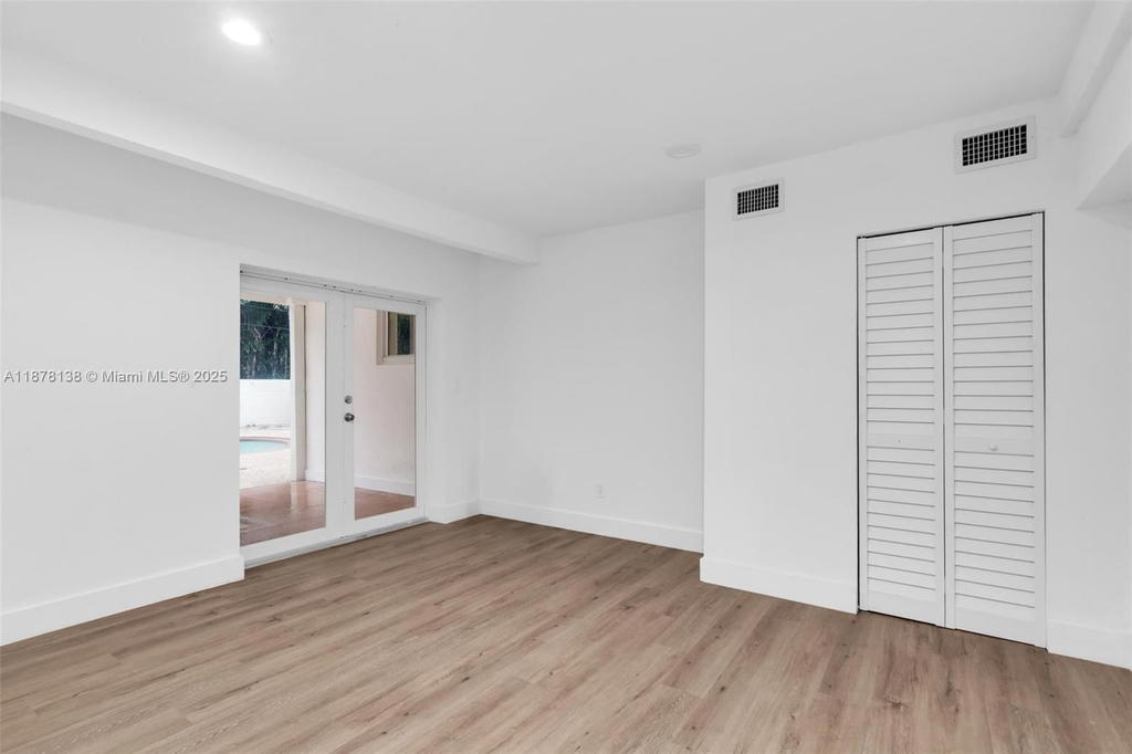 Real estate property located at 510 155th Ter, Miami-dade, Breezeswept Heights 1st A, Miami, FL