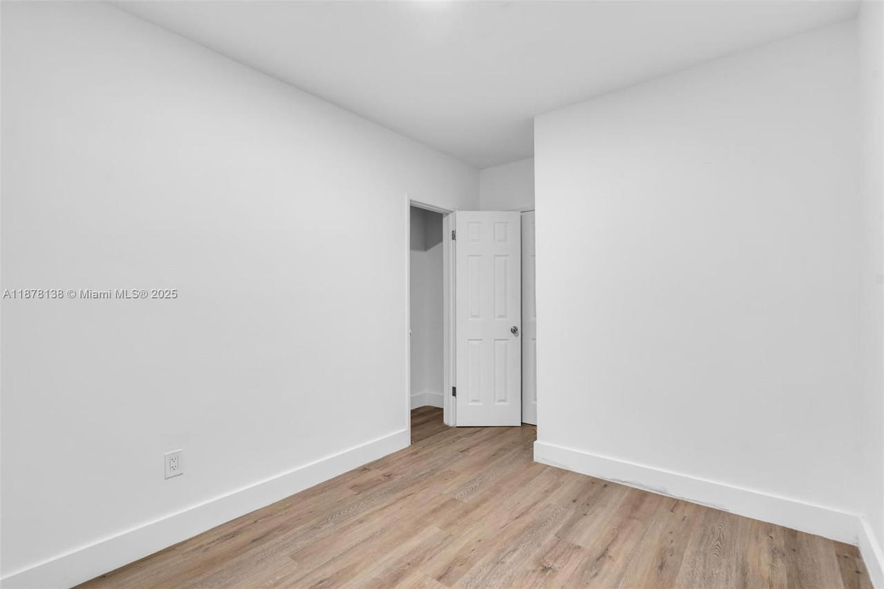Real estate property located at 510 155th Ter, Miami-dade, Breezeswept Heights 1st A, Miami, FL