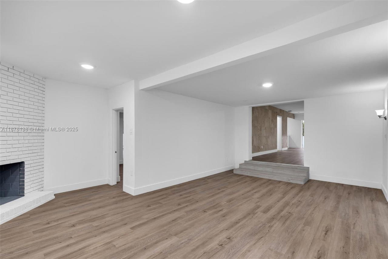 Real estate property located at 510 155th Ter, Miami-dade, Breezeswept Heights 1st A, Miami, FL