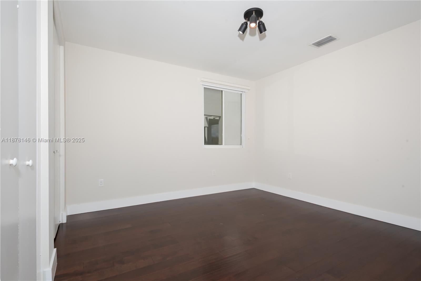 Real estate property located at 10050 74th Ter, Miami-dade, Doral Commons Residential, Doral, FL