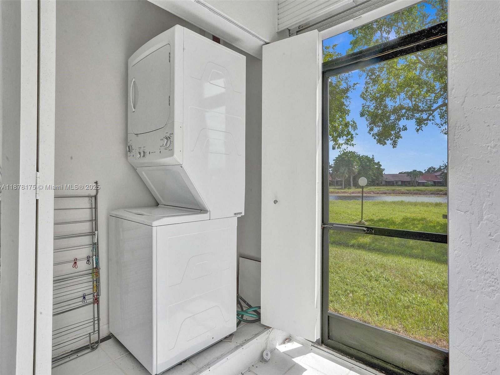 Real estate property located at 3485 Environ Blvd C107, Broward, Lakes Of Environ Condo, Lauderhill, FL