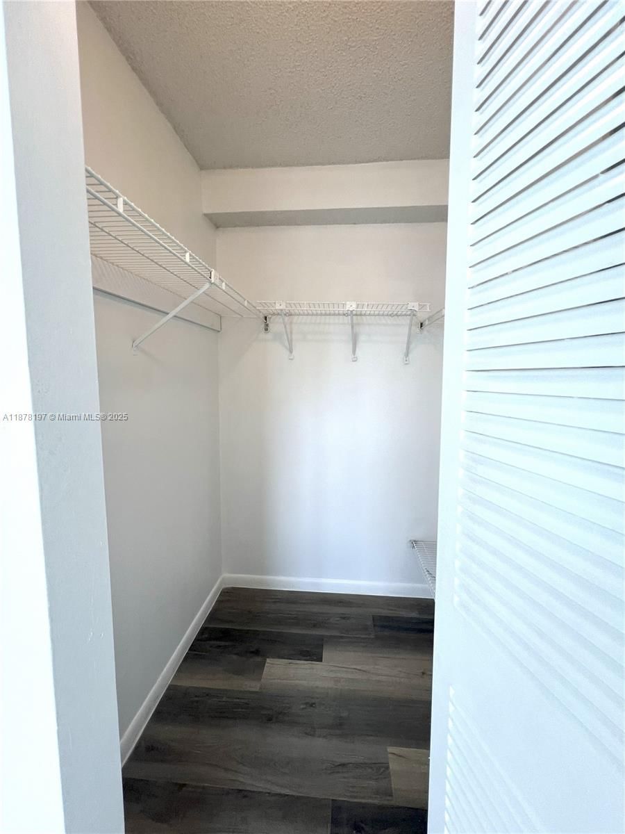 Real estate property located at 11780 18th St #203-2, Miami-dade, International Park I Cond, Miami, FL