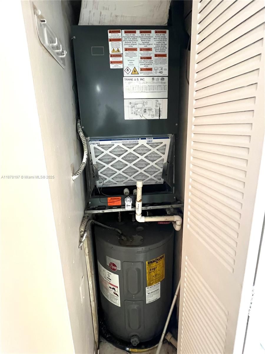 Real estate property located at 11780 18th St #203-2, Miami-dade, International Park I Cond, Miami, FL