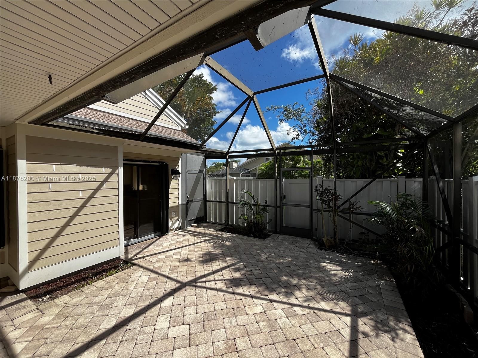 Real estate property located at 601 Summerwinds Ln, Palm Beach, Summer Winds Of Jupiter, Jupiter, FL
