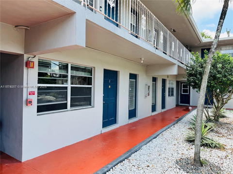 Real estate property located at 1830 Cleveland St #2, Broward, Cleve Apts Condo, Hollywood, FL