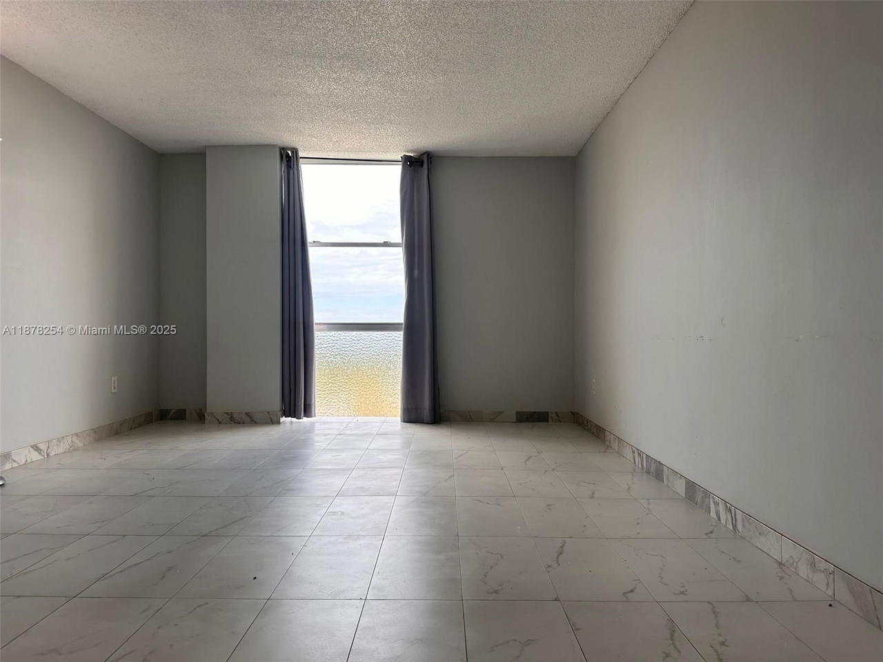 Real estate property located at 2350 135th St #1406, Miami-dade, Vecino Del Mar Condo, North Miami, FL