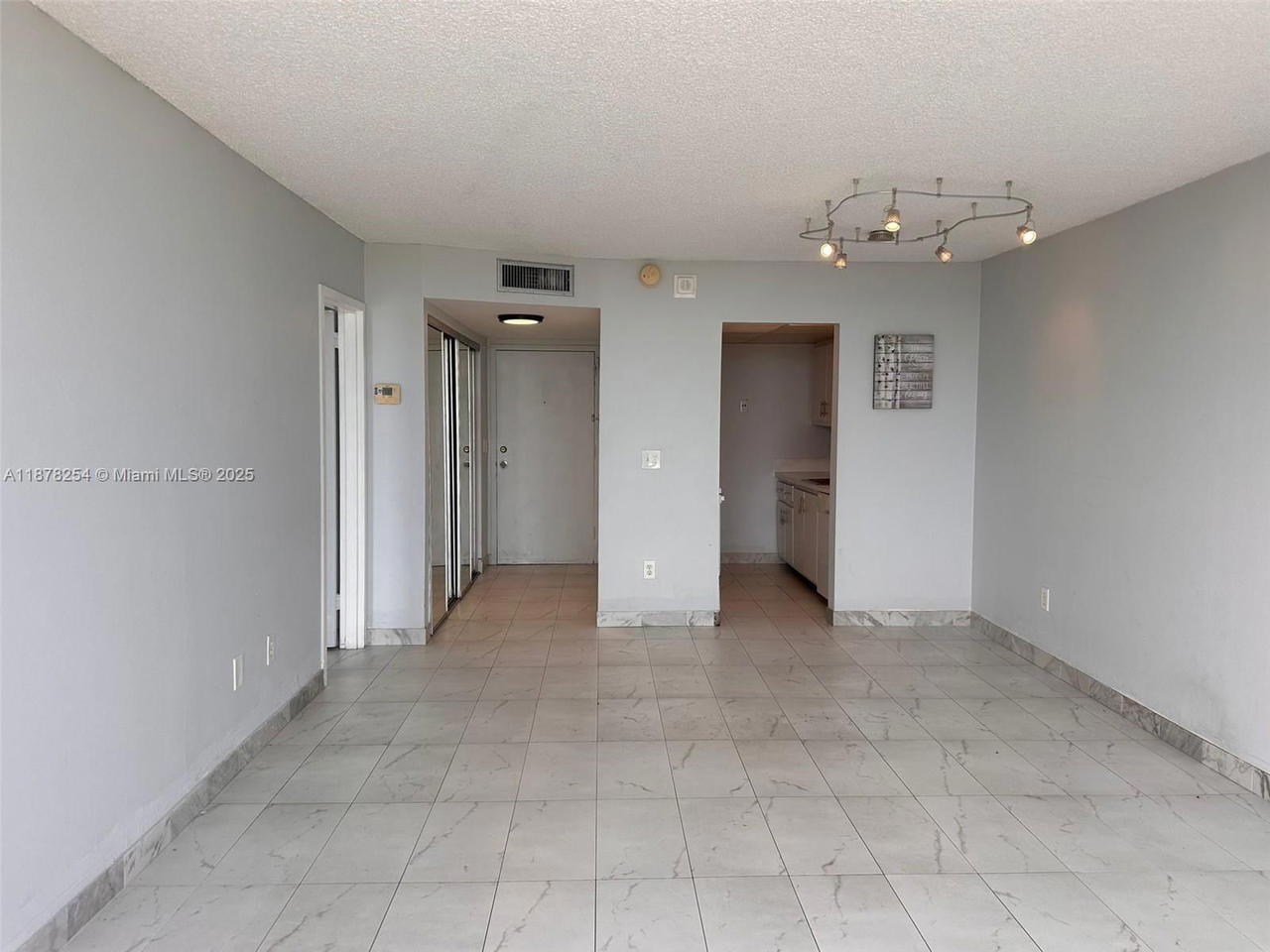 Real estate property located at 2350 135th St #1406, Miami-dade, Vecino Del Mar Condo, North Miami, FL
