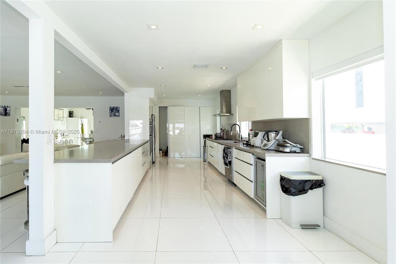 Real estate property located at 1215 Biscayne Point Rd, Miami-dade, Biscayne Point, Miami Beach, FL