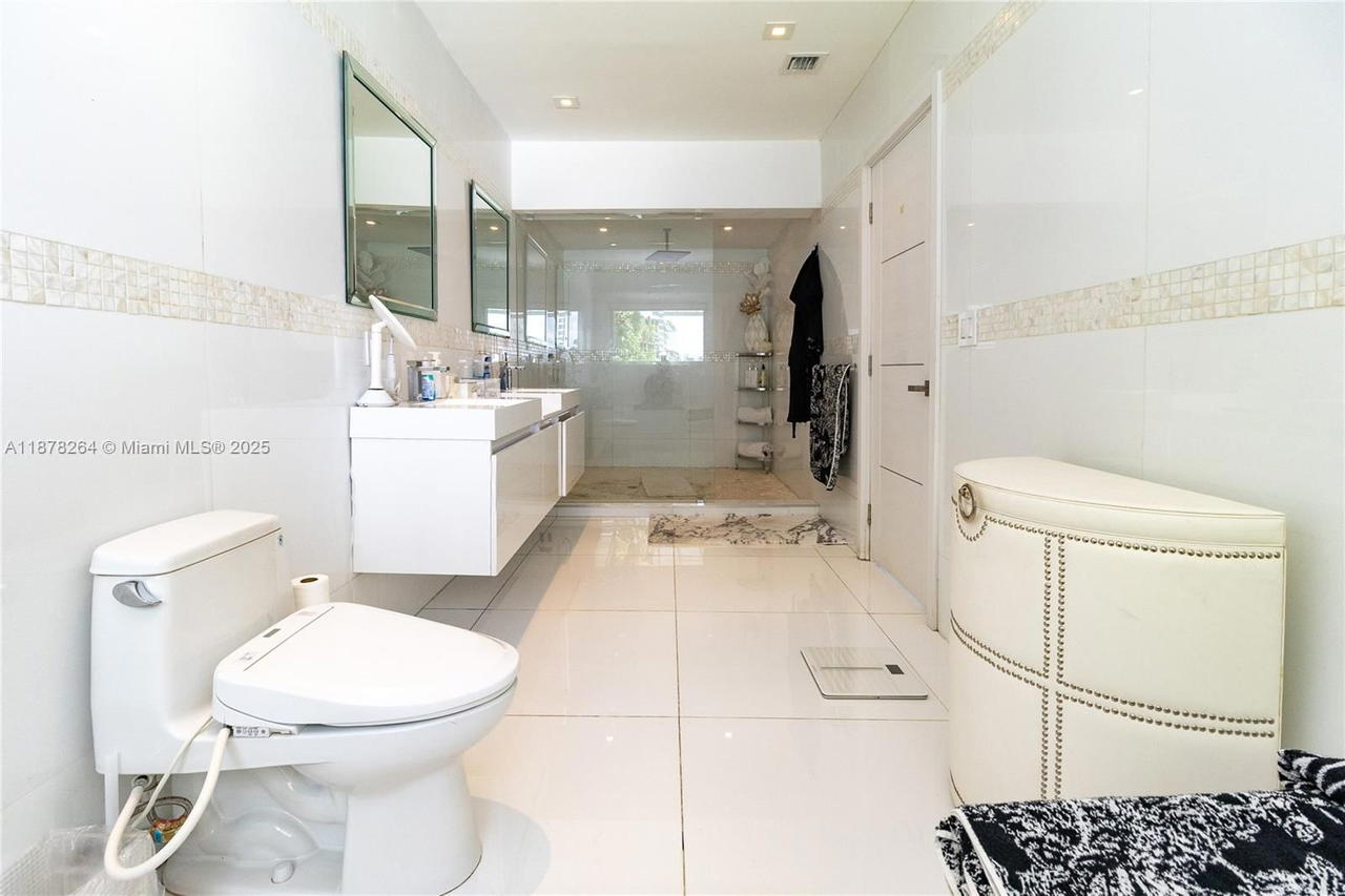 Real estate property located at 1215 Biscayne Point Rd, Miami-dade, Biscayne Point, Miami Beach, FL