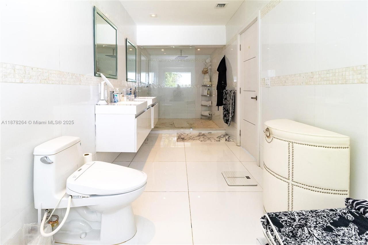 Real estate property located at 1215 Biscayne Point Rd, Miami-dade, Biscayne Point, Miami Beach, FL