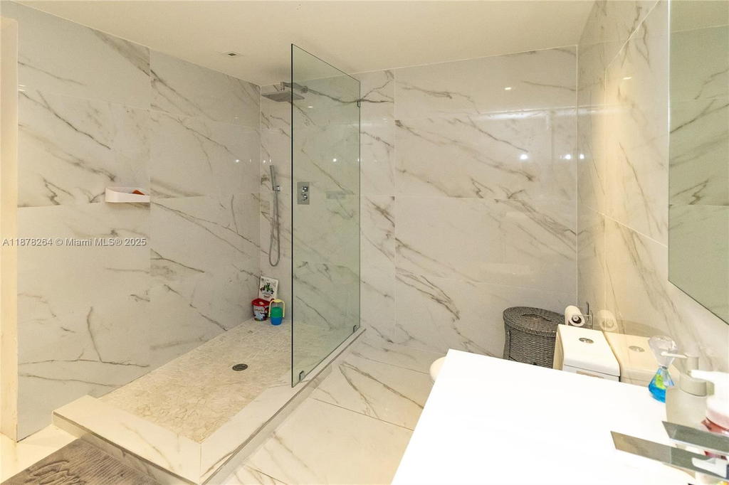 Real estate property located at 1215 Biscayne Point Rd, Miami-dade, Biscayne Point, Miami Beach, FL
