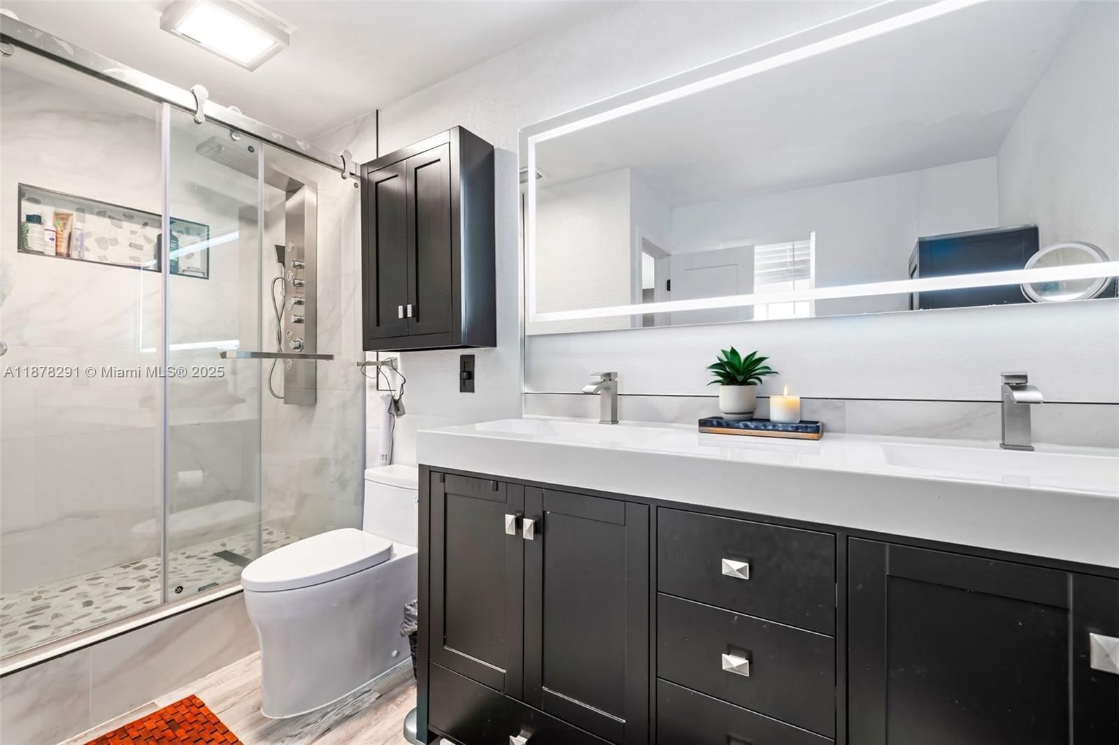 Real estate property located at 16530 Royal Poinciana Ct, Broward, Bonaventure Lakes, Weston, FL