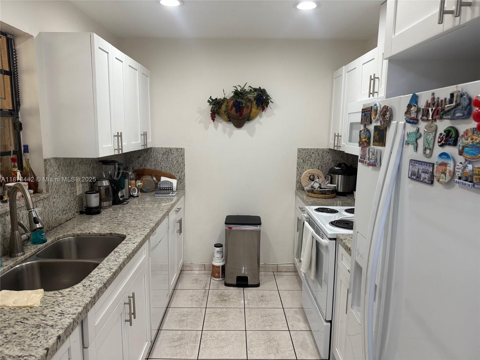 Real estate property located at 4929 139th Ct, Miami-dade, Bent Tree Lake Central, Miami, FL