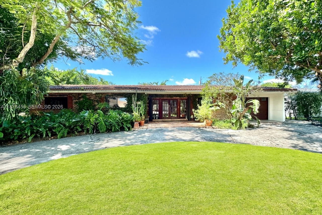 Real estate property located at 12430 Keystone Island Dr, Miami-dade, Keystone Island No 1, North Miami, FL