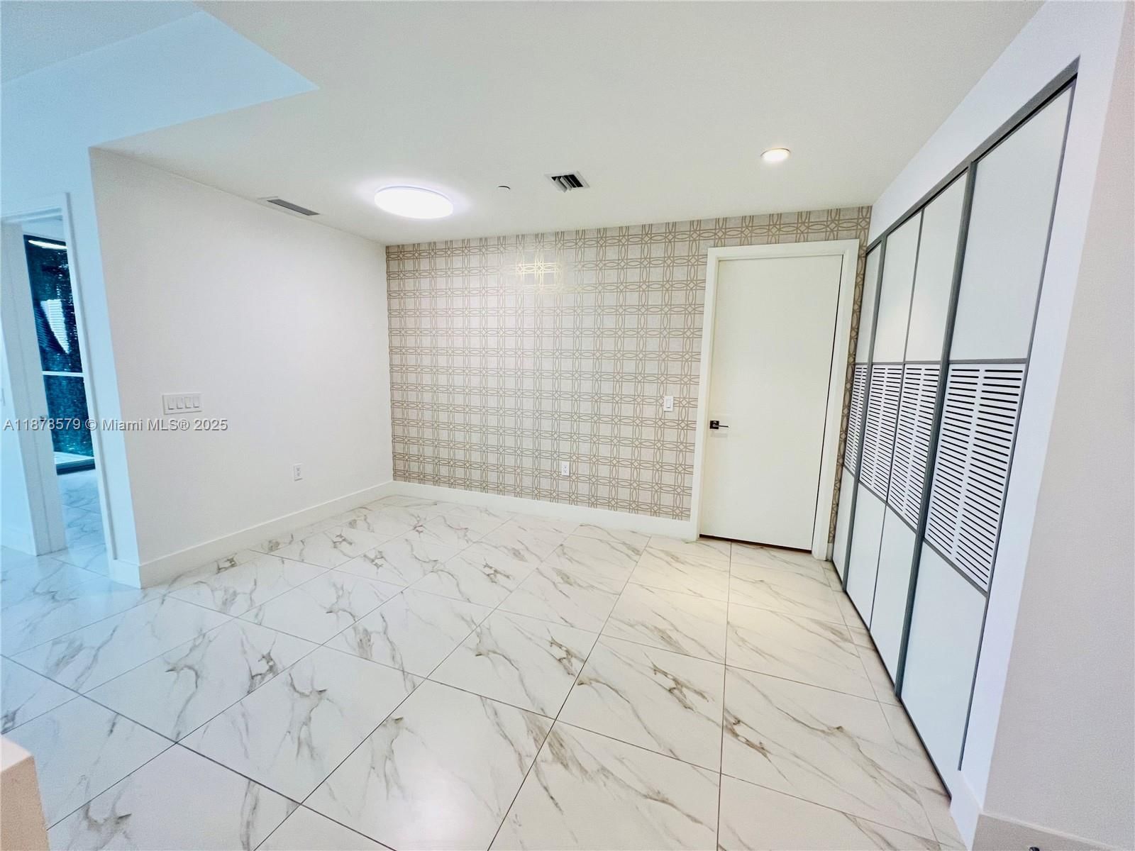 Real estate property located at 2000 Metropica Way #2406, Broward, Metropica North Tower One, Sunrise, FL