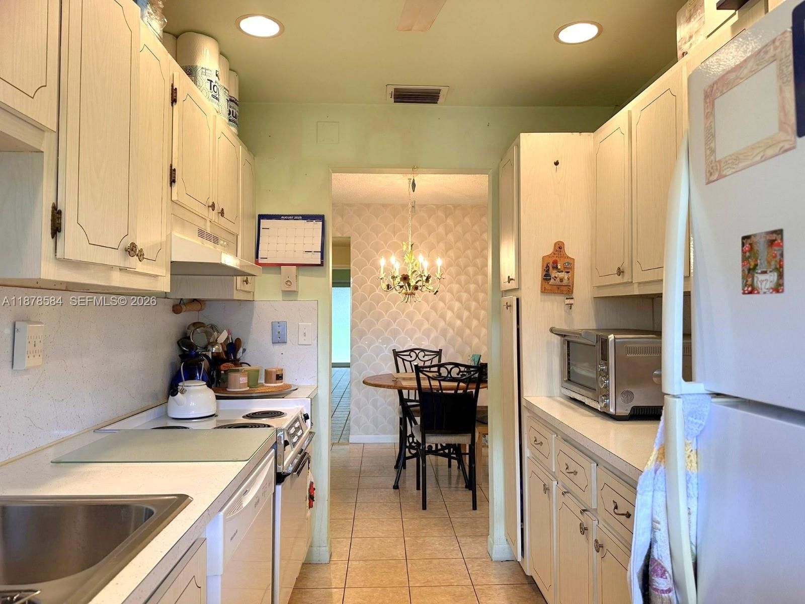 Real estate property located at 285 High Point Blvd A, Palm Beach, High Point Condo Sec 4, Boynton Beach, FL