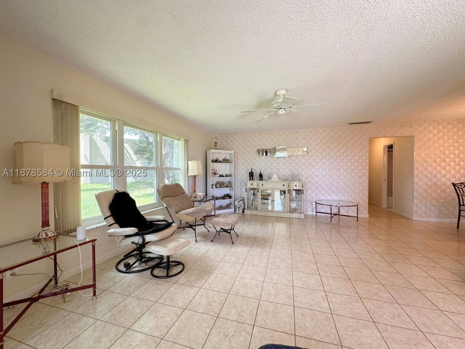 Real estate property located at 285 High Point Blvd A, Palm Beach, High Point Condo Sec 4, Boynton Beach, FL