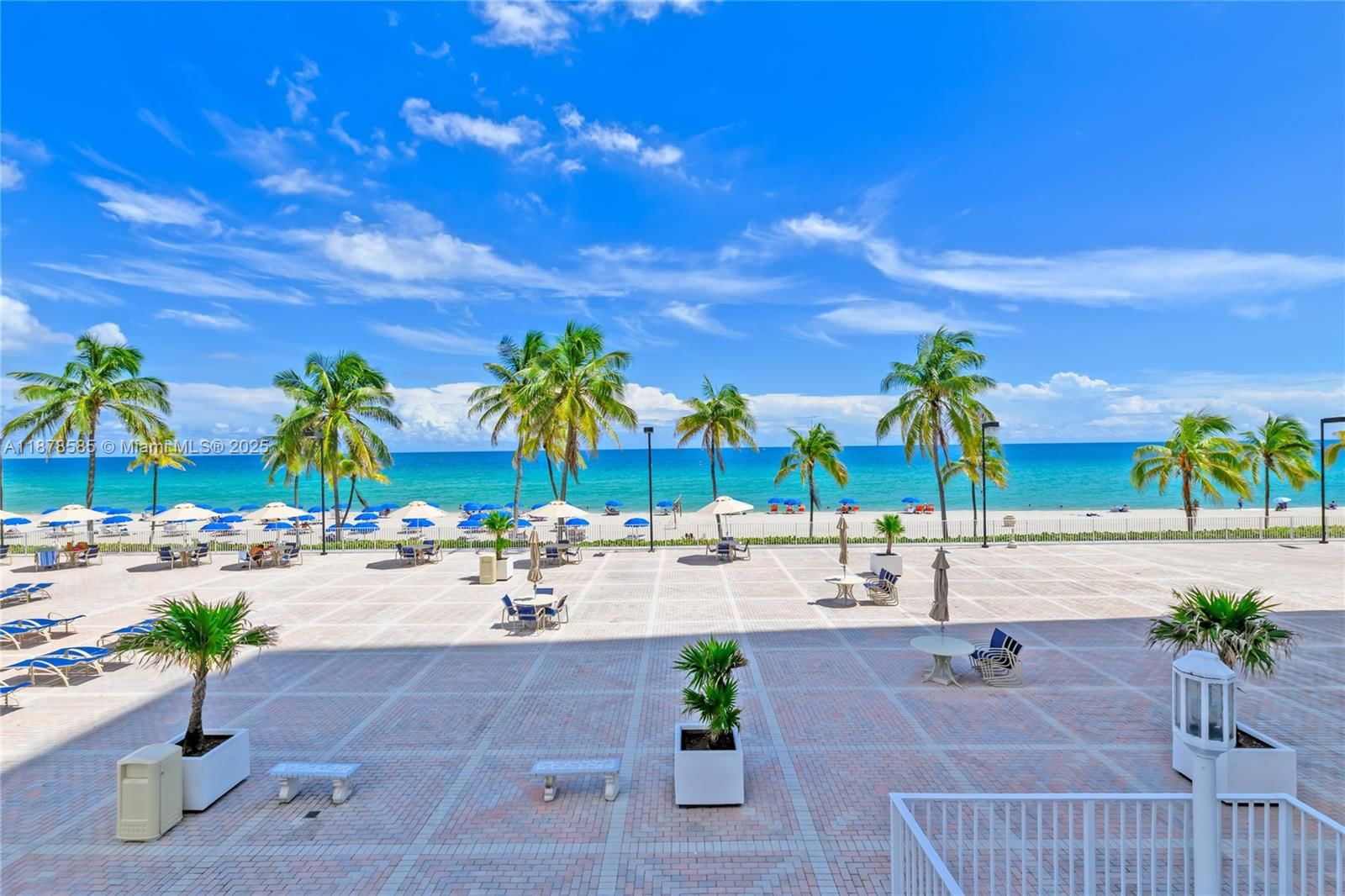 Real estate property located at 2201 Ocean Dr #2808, Broward, Quadomain Tower I And Iv, Hollywood, FL