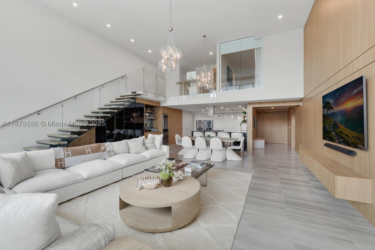 Real estate property located at 4701 Meridian Ave #222, Miami-dade, 4701 North Meridian Condo, Miami Beach, FL