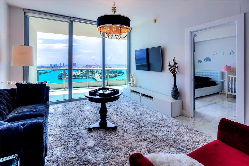 Real estate property located at 900 Biscayne Blvd #4003, Miami-dade, 900 Biscayne Bay Condo, Miami, FL